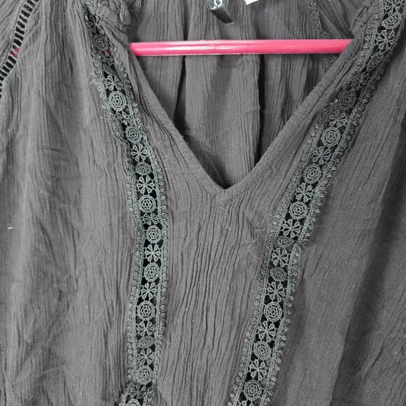 Divided Black Long-Sleeve Ruffle Hem Top Size 10 Viscose Crochet Trim - Picture 3 of 7